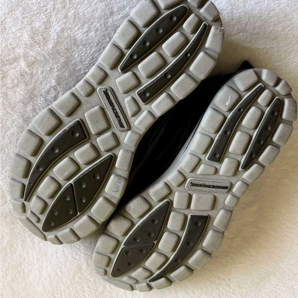 Skechers Relaxed Fit Men's Black‎ and Gray Slip-On Loafers Sz 14